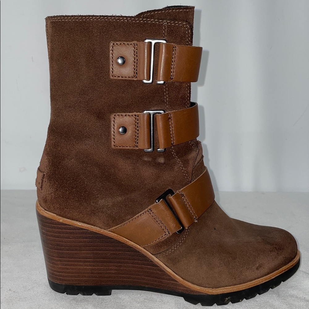 SOREL AFTER HOURS WEDGE BOOT IN BROWN SUEDE FTL-10-274 - Picture 9 of 11